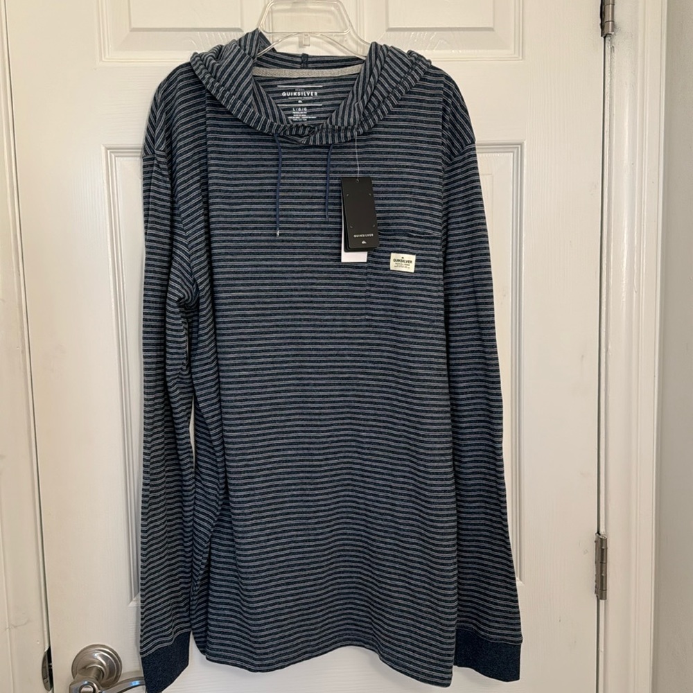 Quicksilver Men Size Large Blue Striped Hoodie NWT